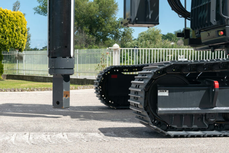 IMT NEW F218 excavator-mounted drill rig