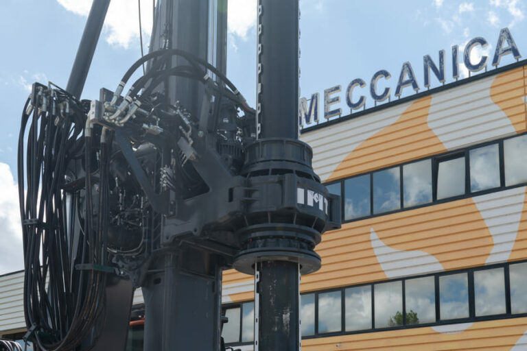 IMT NEW F218 excavator-mounted drill rig