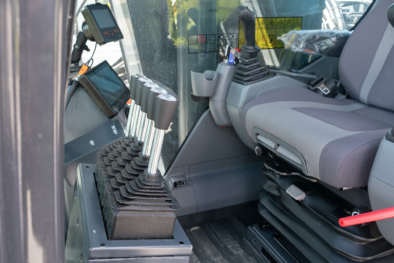 IMT NEW F218 excavator-mounted drill rig