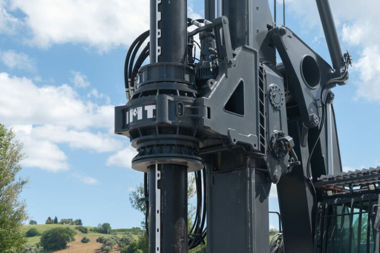 IMT NEW F218 excavator-mounted drill rig