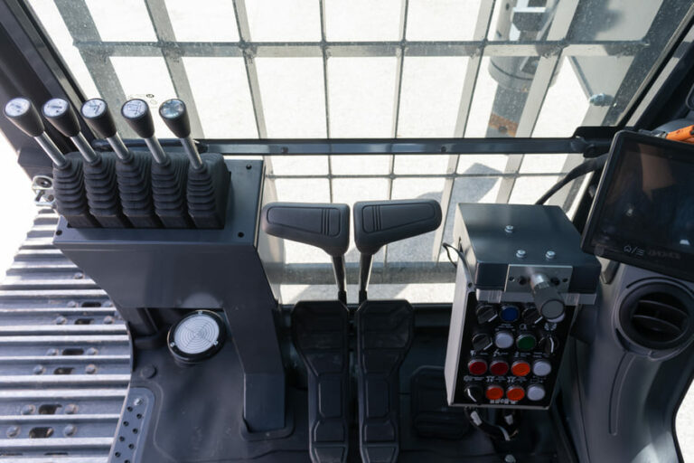 IMT NEW F218 excavator-mounted drill rig